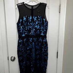 The Limited Elegant Black and Blue Patterned Midi Dress